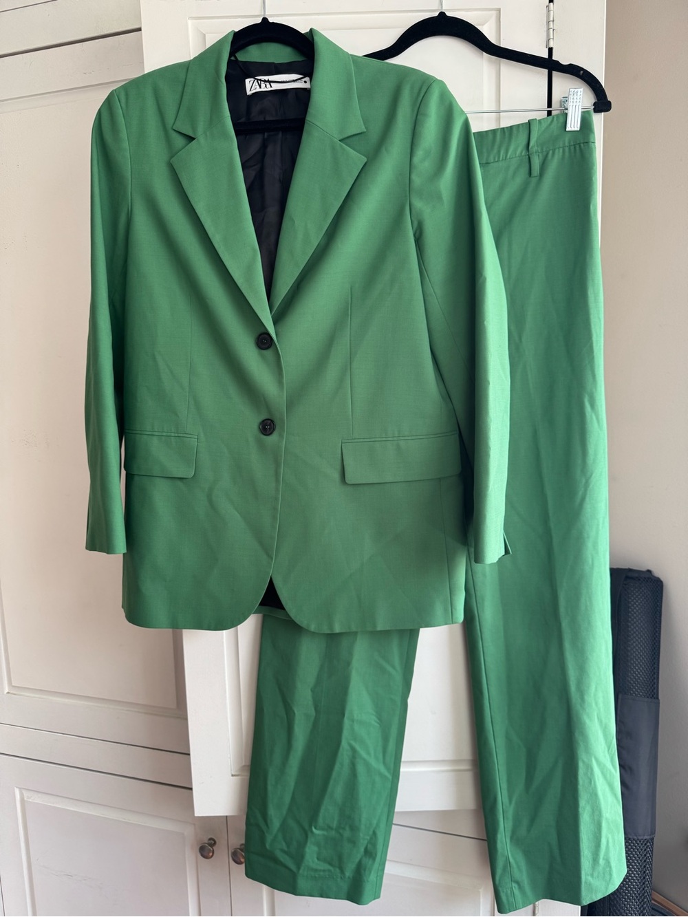 Zara Bright Green Two-Piece Blazer and Trouser Suit